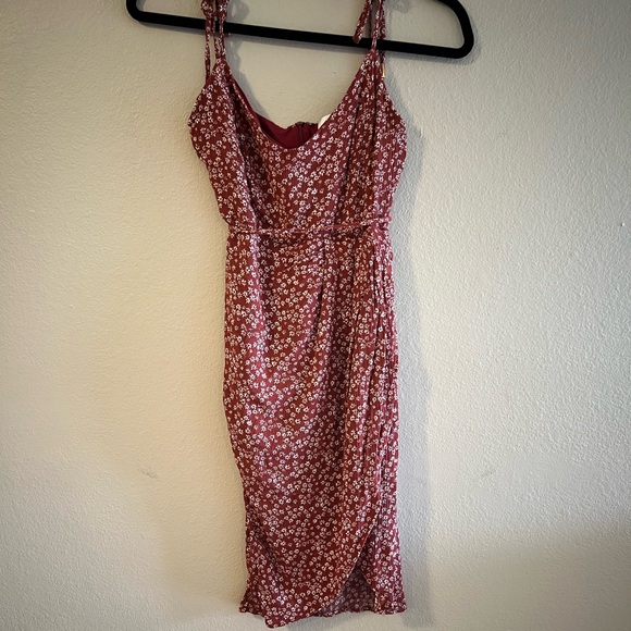 Hello Molly Red Floral Dress - Picture 5 of 14